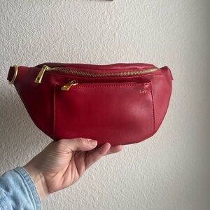 Fawn Design Fawny Pack- poppy with extra strap. Limited Edition.